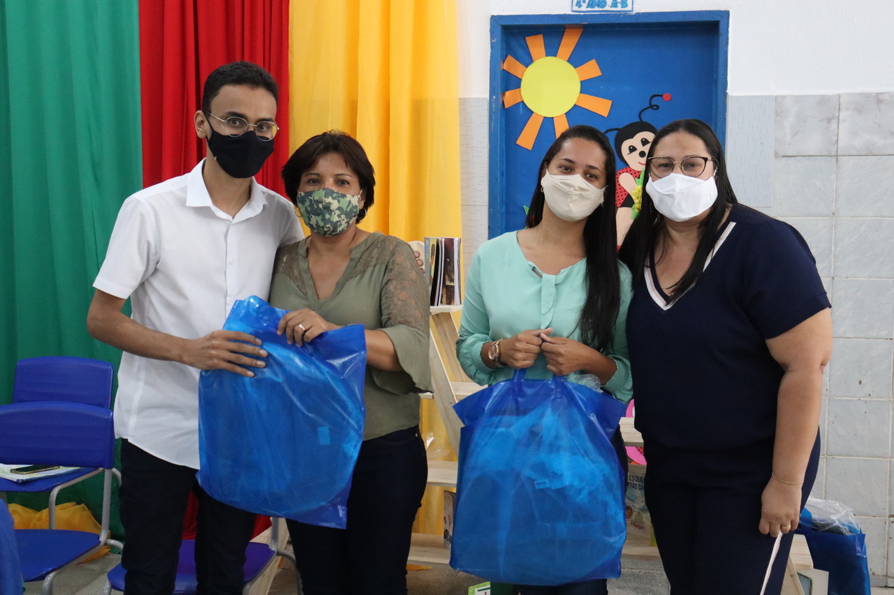 Secretaria de Educação de Cortês realiza cerimônia de premiação do II Concurso de Poemas da GRE- Mata Sul.