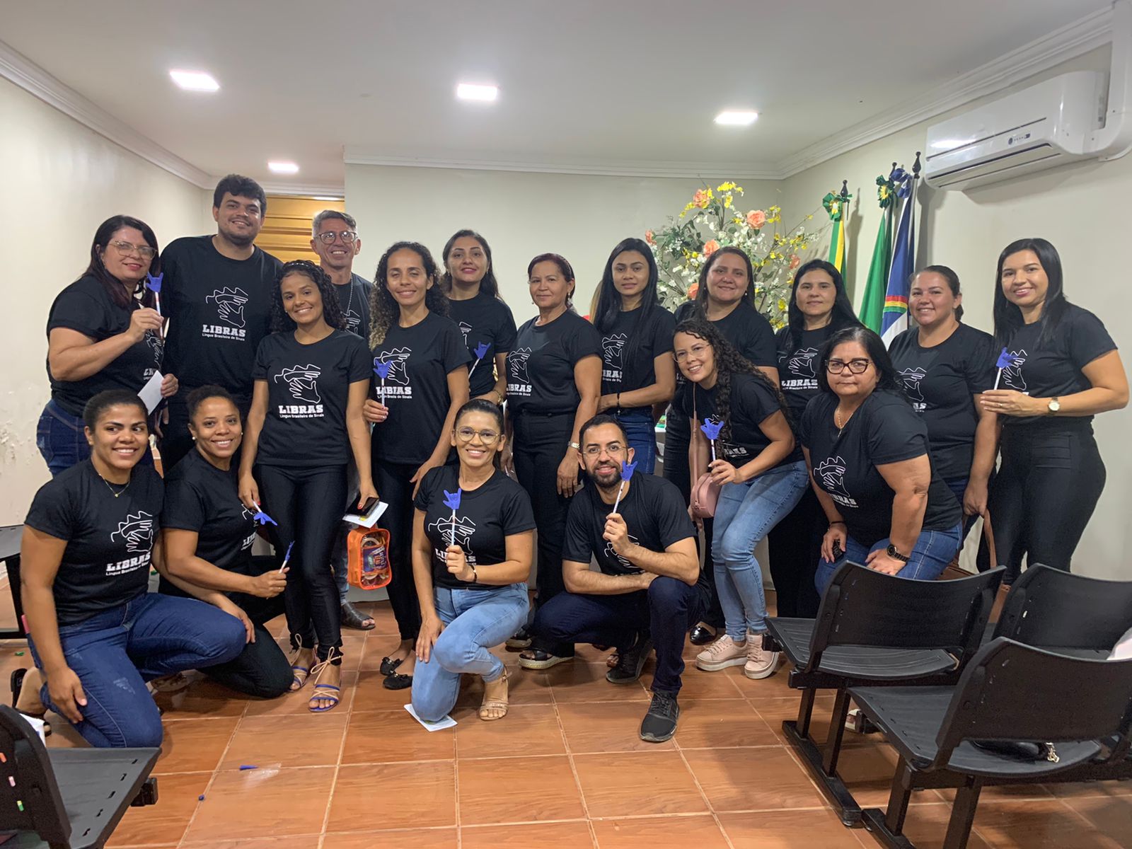 PROJETO LIBRAS DE CEDRO-PE CELEBRA DIA NACIONAL DO SURDO 