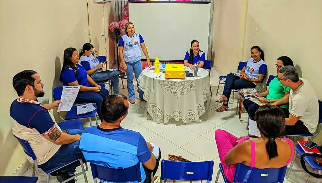 A SECRETARIA DE EDUCAÇÃO DE SÃO VICENTE FÉRRER-PE REALIZOU REUNIÃO COM OS GESTORES DA REDE MUNICIPAL DE EDUCAÇÃO