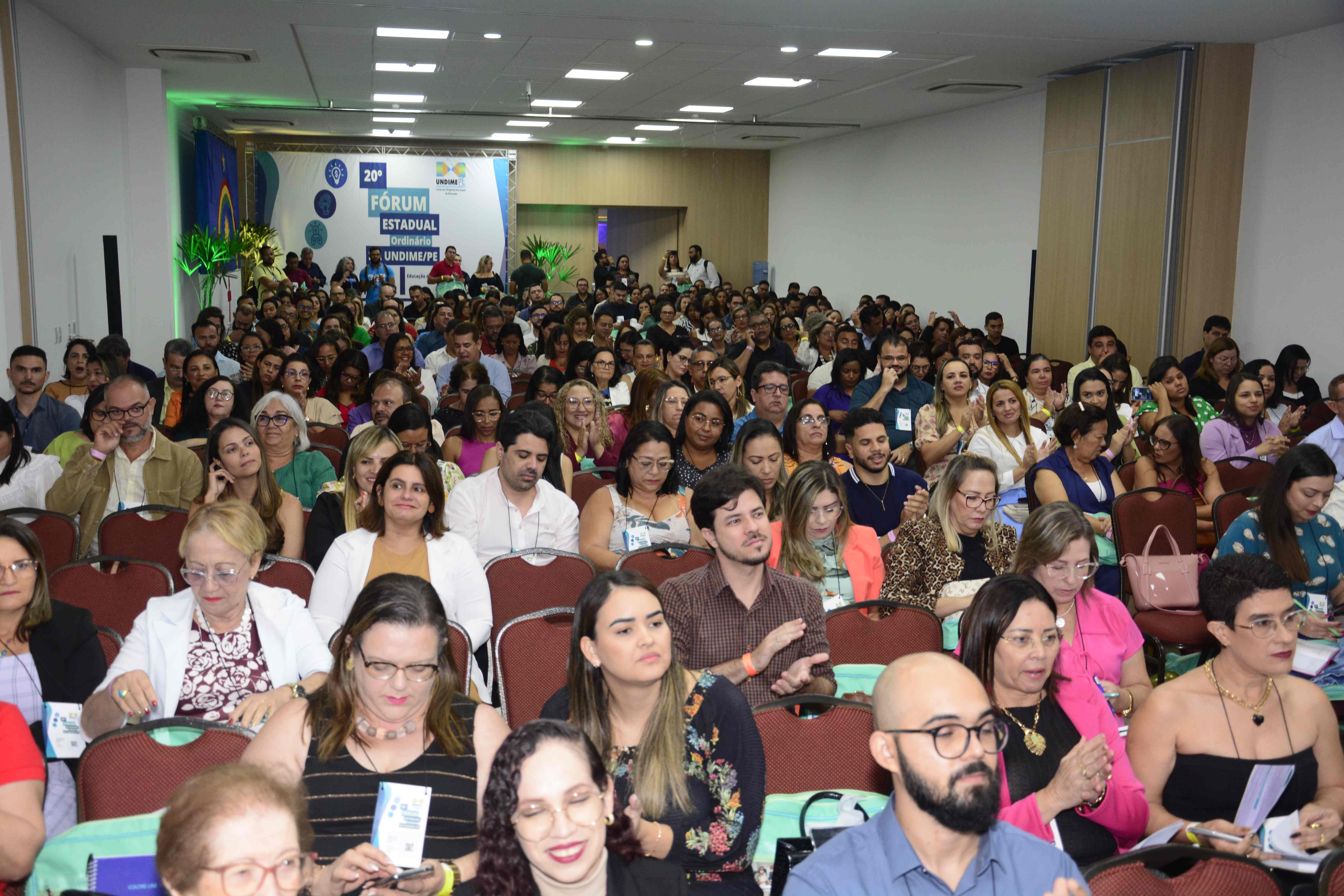 Secretários municipais de educação se reúnem no Recife para Fórum Extraordinário 2024
